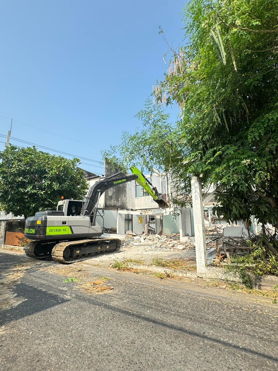 22 - https://แม็คโครให้เช่าชลบุรีบ่อวินระยอง.com | แม็คโครให้เช่าชลบุรีบ่อวินระยอง - บริการให้เช่ารถแม็คโคร พร้อมคนขับ ชลบุรี ระยอง และใกล้เคียง ให้เช่ารถแม็คโคร รายวัน รายเดือน เช่าเหมาแม็คโคร ราคาถูก นัดดูหน้างาน สำรวจพื้นที่ประเมินราคา เสนอราคาให้บริการอย่างมืออาชีพ