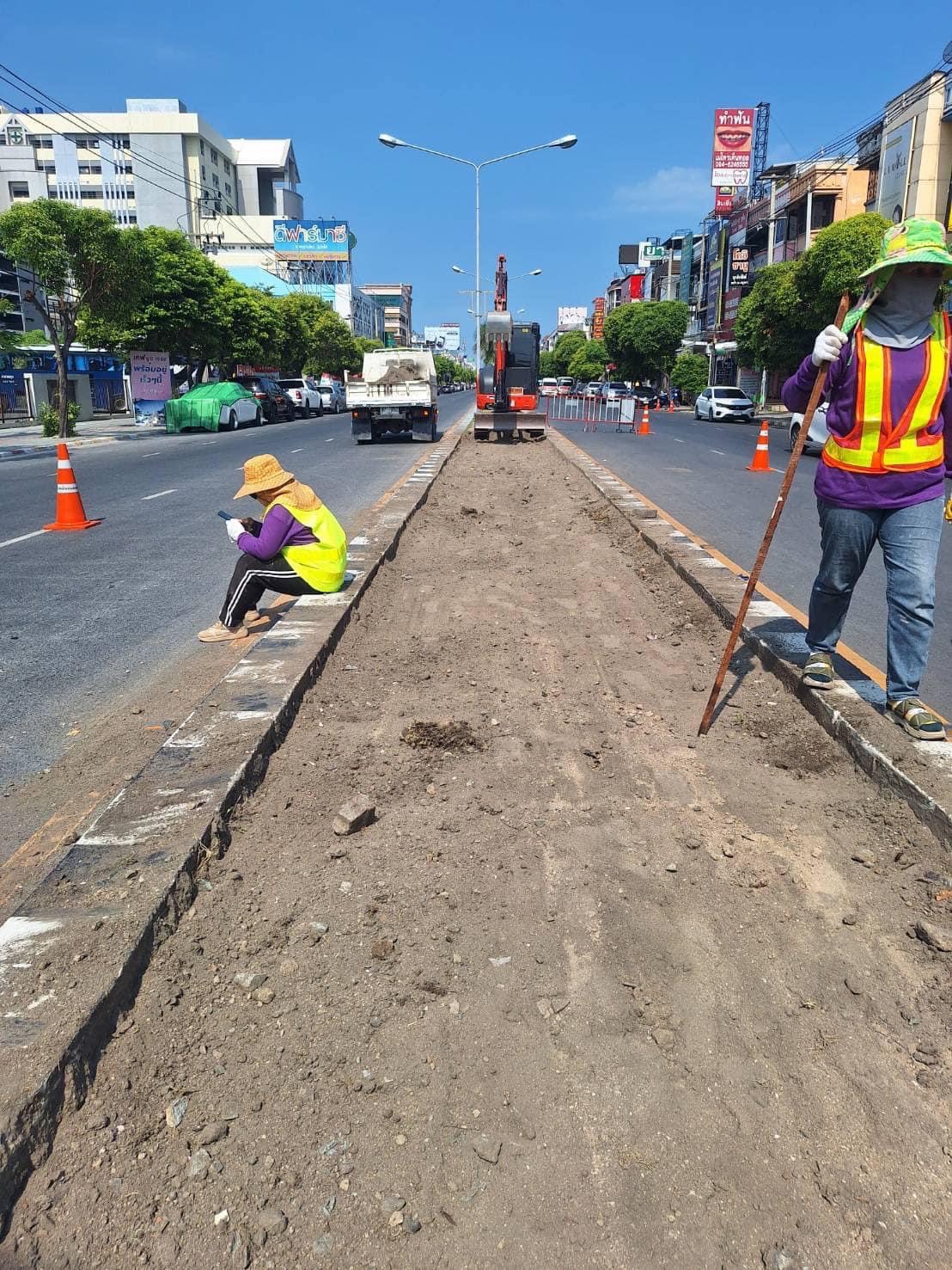 24 - https://แม็คโครให้เช่าชลบุรีบ่อวินระยอง.com | แม็คโครให้เช่าชลบุรีบ่อวินระยอง - บริการให้เช่ารถแม็คโคร พร้อมคนขับ ชลบุรี ระยอง และใกล้เคียง ให้เช่ารถแม็คโคร รายวัน รายเดือน เช่าเหมาแม็คโคร ราคาถูก นัดดูหน้างาน สำรวจพื้นที่ประเมินราคา เสนอราคาให้บริการอย่างมืออาชีพ